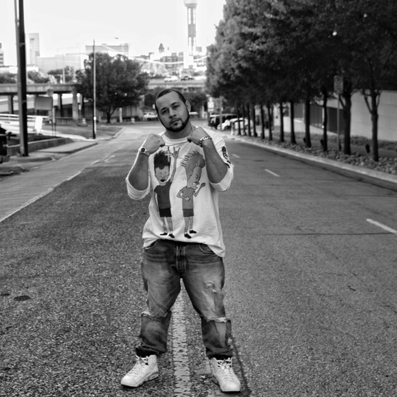 Meet your Posher, Joshua - Picture 1 of 1